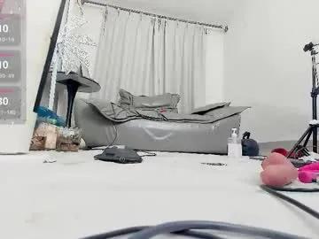 foxyiyi — Chinese girls welcome to play exciting games with me #18 #new #asian #bigass #c2c Interactive toy that vibrates with your tips #lovense thank you for your attention [2999 tokens remaining]