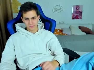 Freechat frank_mooree on Chaturbate