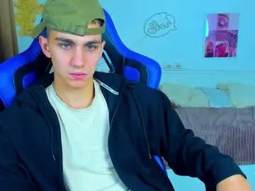 Freechat frank_mooree on Chaturbate