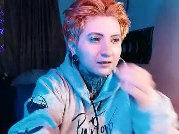 Freechat ftmblueyes on Chaturbate