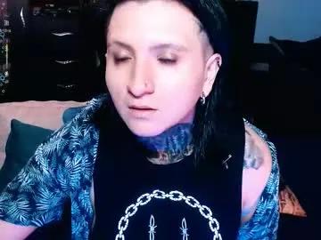 Freechat ftmblueyes on Chaturbate