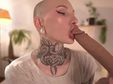 Freechat fuckingtoy_ on Chaturbate