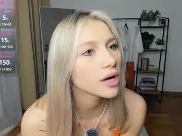 glossybabe_ — suck nipple ! lovense work !? ... call me Cherry :) #18 #bigboobs #new #blonde #teen [0 tokens remaining]