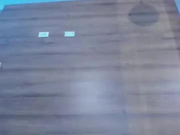 Freechat gummyluv on Chaturbate