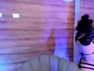 Freechat gummyluv on Chaturbate