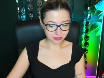 Freechat heidi_pleasure on Chaturbate