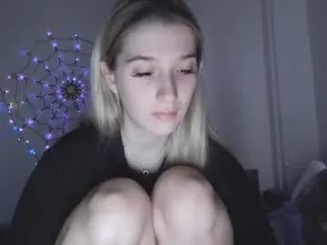 Freechat honeyveil on Chaturbate