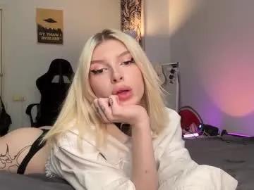 Chaturbate hotchubently is Freechat hotchubently — Cute face, filthy fantasies.......pvt open #blonde #skinny #cute #blowjob #trans