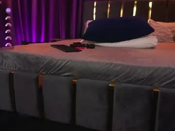 Freechat hotdesy_ on Chaturbate