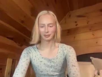 hottransgirlie — Come Say Hi <3