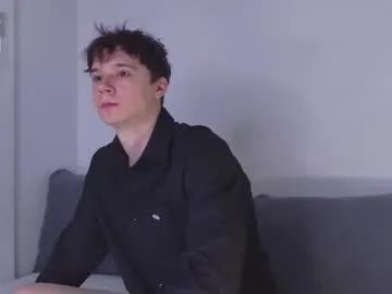 Private hugebangins_ on Chaturbate