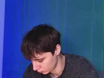 Private hugebangins_ on Chaturbate