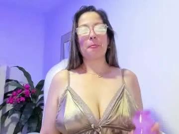 ivonny_04 on Chaturbate