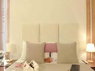 julietastong — goal: show off your pretty outfit while standing / PVT OPEN  #young #latina #braces #cute #feet [4 tokens remaining]