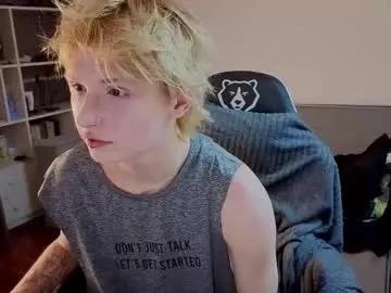 Freechat kessy_white on Chaturbate