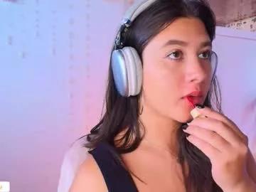 Freechat kisstarxxx on Chaturbate