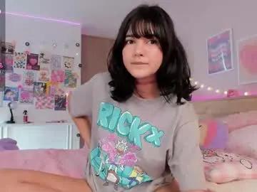 Freechat kittenmoon_ on Chaturbate