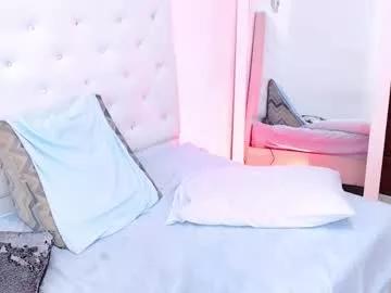 Freechat litleslut_ on Chaturbate