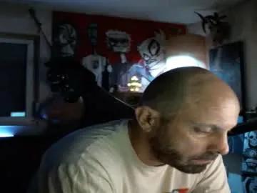 Freechat mad_dem0n on Chaturbate