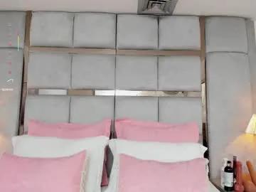 Freechat miaebony_ on Chaturbate