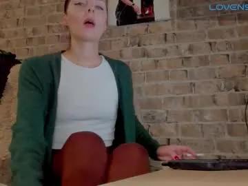 Freechat misspetitevenus on Chaturbate