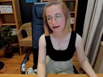 Freechat moon13152 on Chaturbate