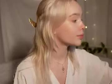 Freechat mother__of__dragons on Chaturbate