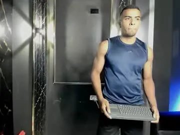 Freechat mr_maximo on Chaturbate