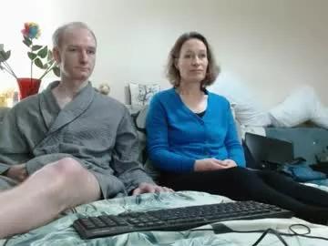 Away mrs_velvet_vixen_and_mr_stud on Chaturbate