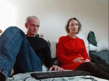 Away mrs_velvet_vixen_and_mr_stud on Chaturbate