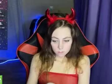 natural_babe666 — I'll play with my nipples/fav/11/25/111/222 #18 #german #british #shy #young [60 tokens remaining]