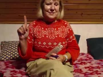 nikole111 on Chaturbate