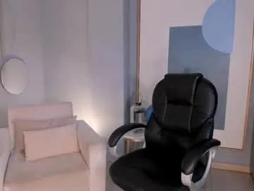 Freechat ninablumm on Chaturbate