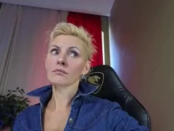 Freechat nymphvariety on Chaturbate