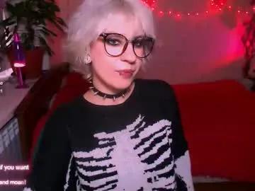 Freechat obedientt_ on Chaturbate