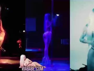 Freechat riababe on Chaturbate