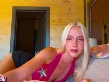 Freechat riababe on Chaturbate