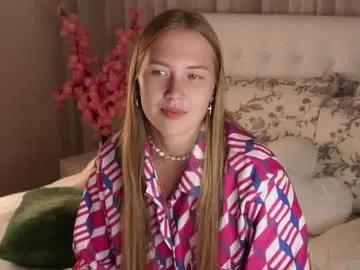 Away roxanelan on Chaturbate