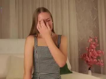 Away roxanelan on Chaturbate