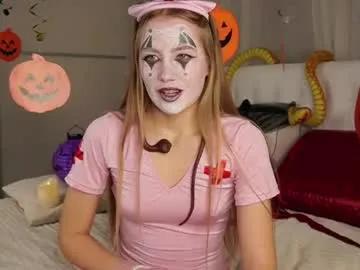 Away roxanelan on Chaturbate