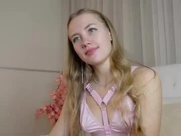 Away roxanelan on Chaturbate