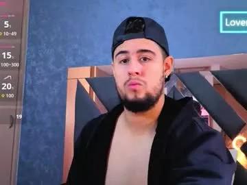 ryan_evanns on Chaturbate