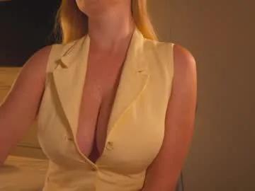 saltedhoney on Chaturbate