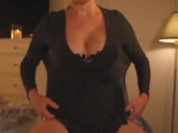 saltedhoney on Chaturbate