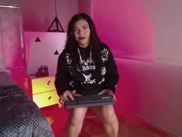 Freechat seleneblaze on Chaturbate