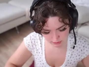 Freechat serareads on Chaturbate