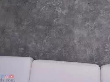 Freechat serareads on Chaturbate