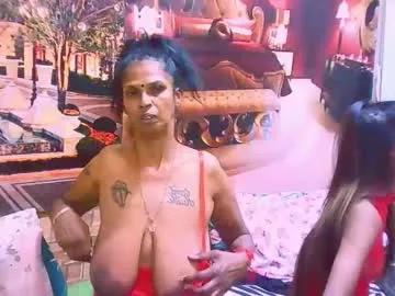 Freechat sexyva4u2luv on Chaturbate