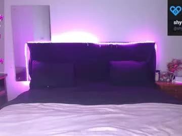 Freechat shysweetrish on Chaturbate