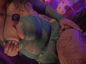 Freechat succubus_rosemilk on Chaturbate